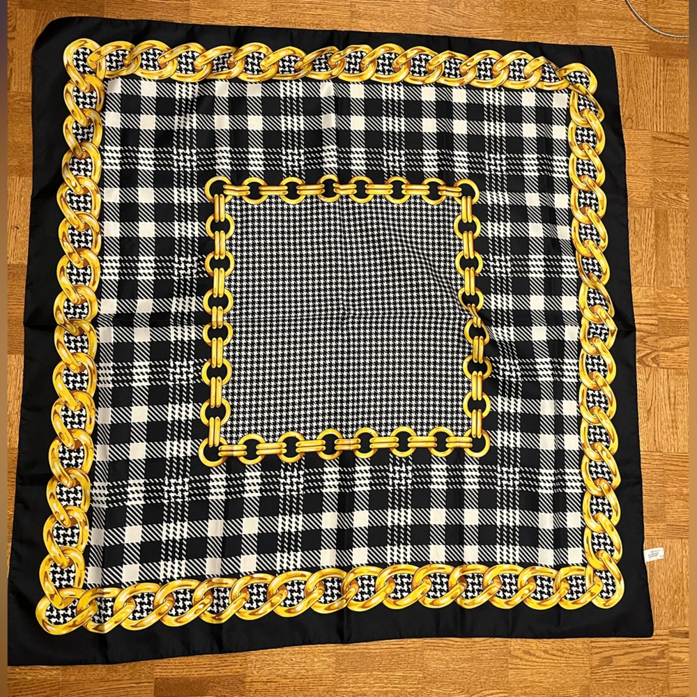🌸 Elegant Black and Yellow Plaid Accent Scarf. Made in Italy. (3 for $25)